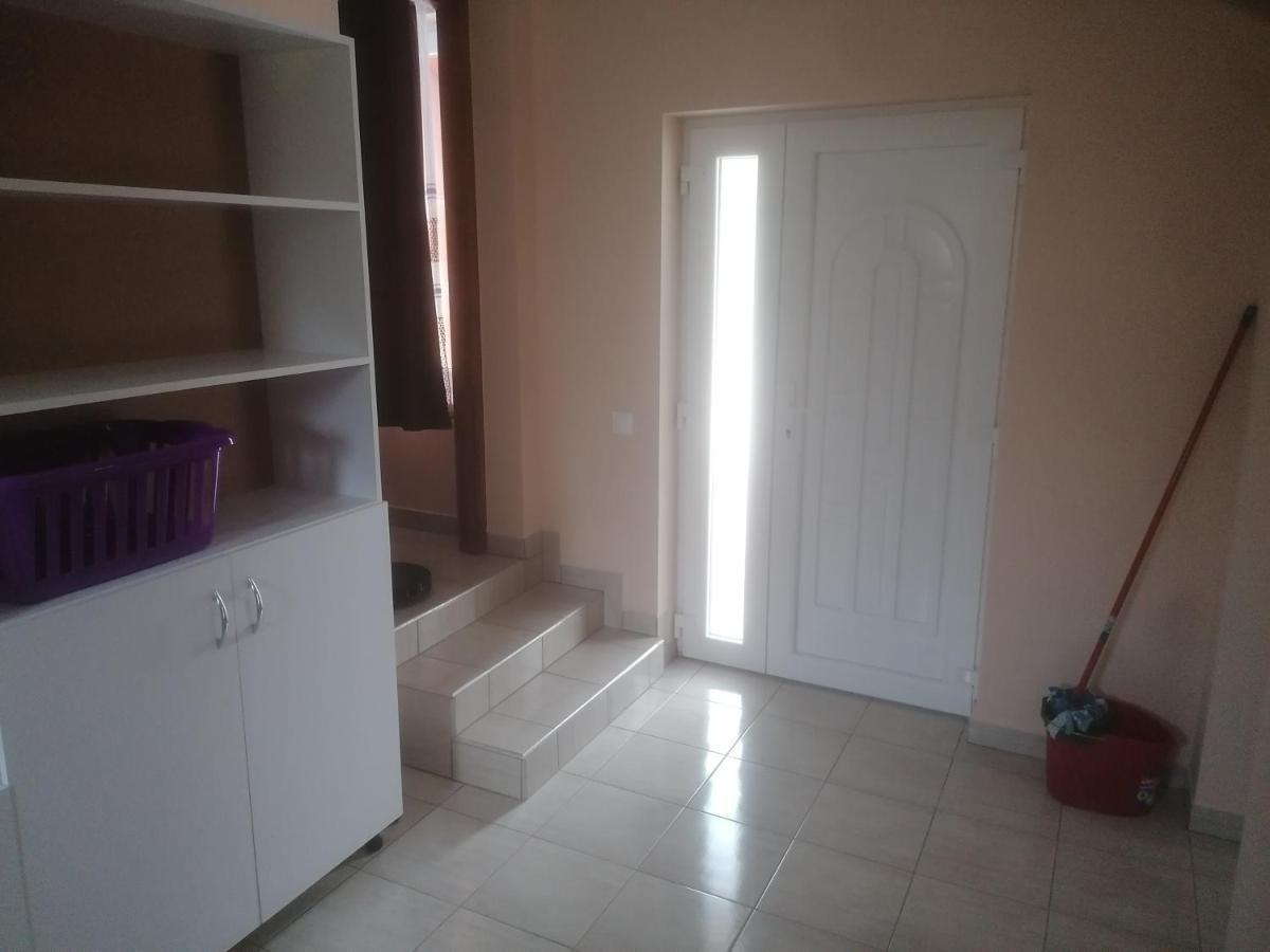 شقة Okerka Vendeghaz Csesztreg المظهر الخارجي الصورة